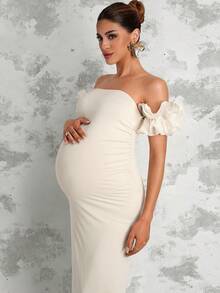 MaterniChic 孕妇纯色露肩修身优雅连衣裙 - 杏色 - 查看 6