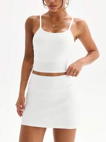 Dewbera 三件套女士运动套装，白色，包括：长袖透视网纱套头外套、带可拆卸胸垫的吊带背心和带开衩和口袋的短裙。适合日常休闲穿着、跑步、瑜伽、健身、网球、高尔夫等运动。春夏秋季皆宜。 - 白色 - 查看 4