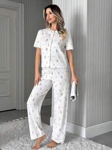 EURMUSE 女士纯棉两件套撞色蕾丝细节纽扣前襟短袖衬衫和长裤，花卉图案家居服舒适休闲套装 - 白色 - 查看 7