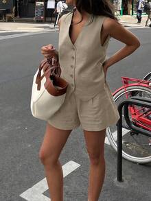女士休闲通勤纯色背心和短裤两件套