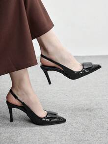 CUCCOO BIZCHIC Tacones de punta fina de contraste en blanco y negro con tacón medio, elegantes y minimalistas con diseño de empalme clásico, adecuados para citas, el trabajo, ocasiones formales y atuendos profesionales, zapatos de primavera, vacaciones de primavera, tacones de Pascua y baile de graduación - Negro - Ver 1