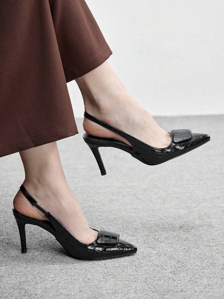CUCCOO BIZCHIC Tacones de punta fina de contraste en blanco y negro con tacón medio, elegantes y minimalistas con diseño de empalme clásico, adecuados para citas, el trabajo, ocasiones formales y atuendos profesionales, zapatos de primavera, vacaciones de primavera, tacones de Pascua y baile de graduación - Negro - Ver 1