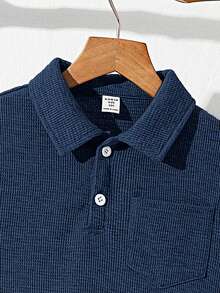 SHEIN Bộ 2 món cho bé trai tuổi teen, gồm áo thun cổ polo tay ngắn màu trơn dáng rộng và quần short, thích hợp đi làm, đi học, mặc thường ngày, chơi thể thao, mùa xuân/hè. - Màu xanh hải quân - Xem 3