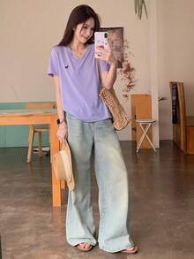 DAZY 女士V领刺绣短袖休闲T恤 - 紫丁香色 - 查看 6