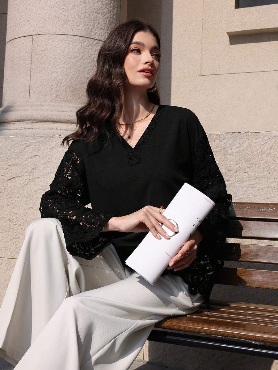 Seusyu Fashionable V-Neck Lace Trim T-Shirt For Women, New Style Elegant Top - Black - View 1
