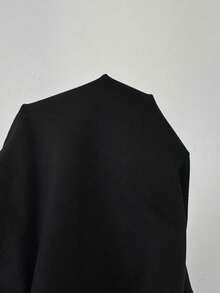 SHEIN Elenzya 女士优雅休闲甜美蝴蝶结装饰时尚3D圆领短袖T恤，适合女士派对、约会、工作通勤、毕业季、返校季、毕业典礼、教师节、情人节、感恩节、返校季、日常穿着、春夏、蝴蝶结短袖T恤 - 黑色 - 查看 8