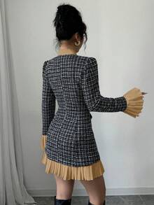 Selianne 秋冬季蝴蝶结领撞色褶裥短裙 - 卡其色 - 查看 2