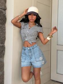 StreetHx Fashionable Casual Street Style Patch Pocket Low Waist Loose Denim Shorts - Light Wash - View 3