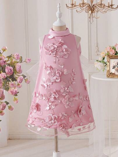SHEIN Vestido casual de niña con volantes de malla de unicolor, vestido de niña elegante de línea A sin mangas con lazo floral 3D en color rosa, vestido de princesa, uso diario, vestido de temporada de bodas, Día de San Valentín, vestido de niña de las flores, vestido rosa para niña pequeña, vestido de fiesta, vestidos elegantes para niñas pequeñas con aplicaciones florales en línea A con mangas cortas, perfecto para fiestas y ocasiones especiales, encantador vestido rosa de niña con mangas cortas con detalles de aplicaciones florales intrincadas