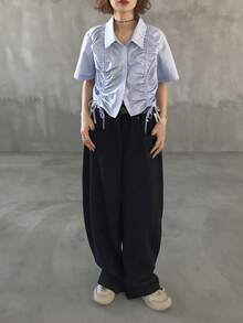 FRIFUL Camisa de verano para mujer con cuello regular, frente con cordón y mangas cortas - Azul - Ver 2