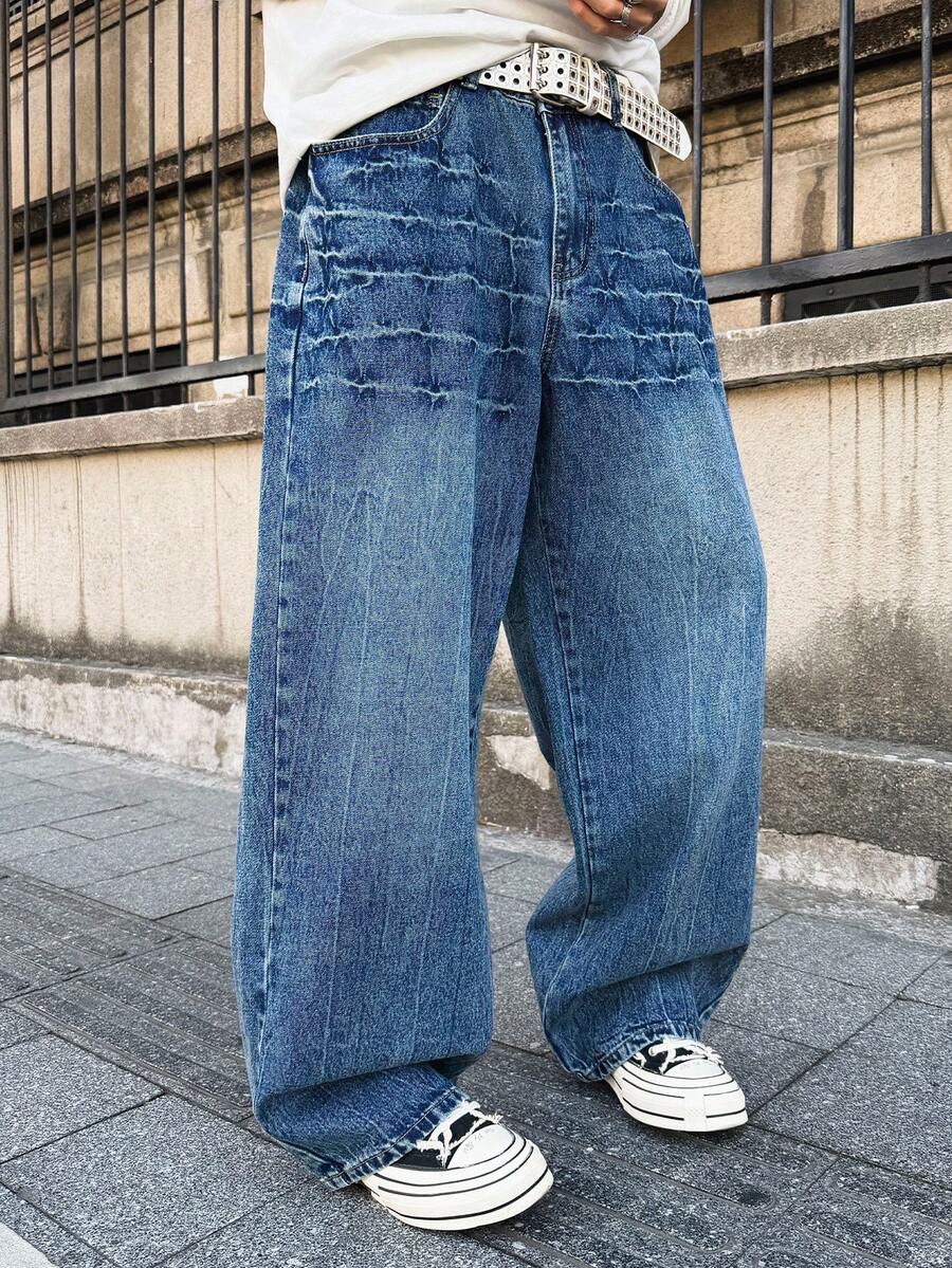 Manfinity EMRG 男士休闲日常水洗斜插口袋宽松牛仔裤 - 中等水洗藍 - 查看 1