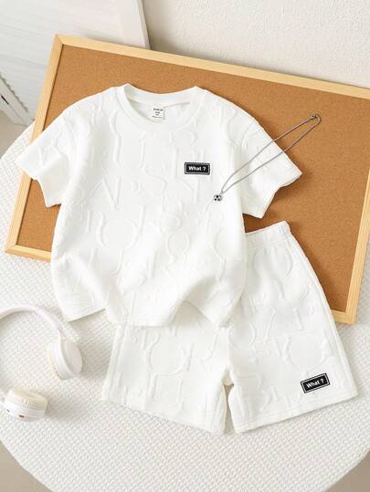 男童运动休闲短袖T恤短裤套装，适合通勤、上学、日常休闲、旅行、运动、节日聚会，春、夏、秋季皆宜。