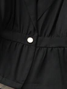GlowEve CURVE 大码简约纯色短袖西装外套 - 黑色 - 查看 7