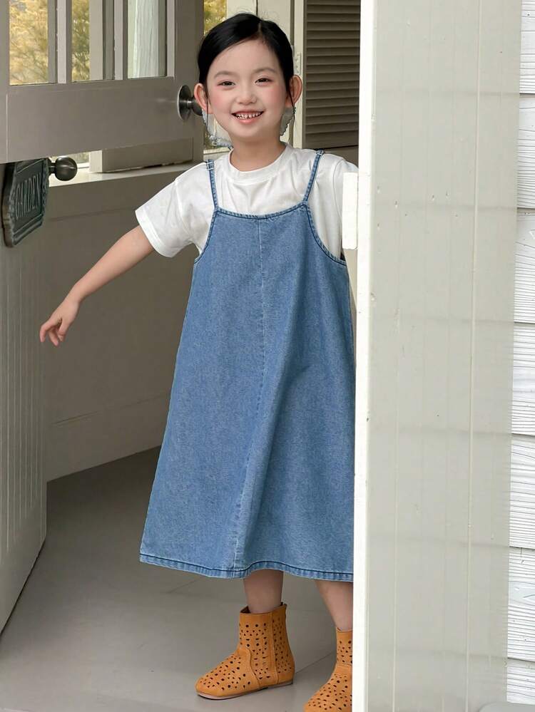 Young Girl' Spaghetti Strap Korean Style Flared Denim Dress