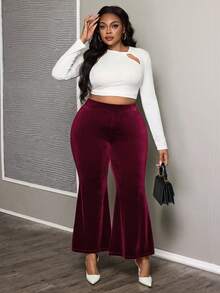 SHEIN PETITE CURVE 大码优雅纯色丝绒喇叭裤，适合通勤、日常生活、聚会、毕业典礼、办公室、约会等场合，丝绒裤，喇叭裤，春季，情人节，派对，婚礼及活动，优雅 - 酒紅色 - 查看 4