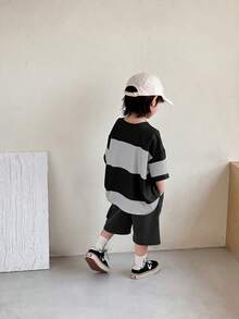 SHEIN 2pcs Young Boys' Fashion Casual Comfortable Summer Set,Patchwork Contrast Color Round Neck T-Shirt And Loose Cargo Shorts,Suitable For Daily Sports - Grey - View 6