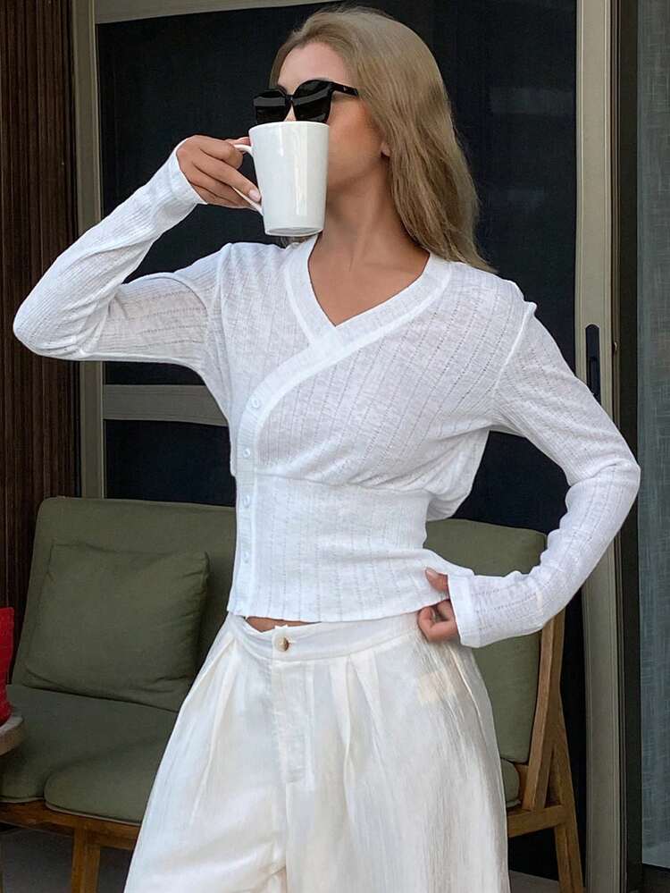 Women's V-Neck Textured Fabric Open Front Cinched Waist Cropped Casual T-Shirt