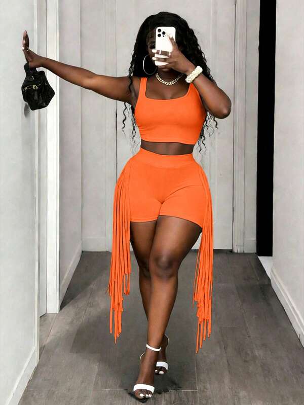 Zestiva Set de 2 piezas: Top de tirantes regular y shorts con decoración de flecos