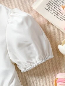 SHEIN Vintaside Kids 2件套女婴夏秋休闲风格蝴蝶结装饰短袖上衣和短裤 - 白色 - 查看 5