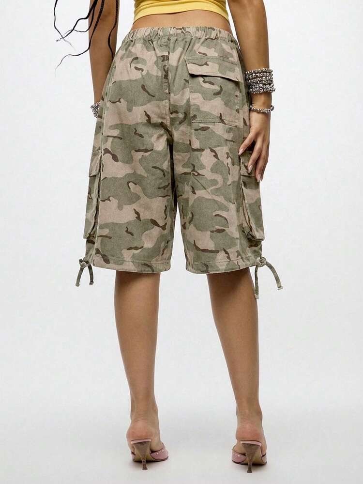 SUMWON WOMEN Camo Cargo Utility Shorts With Pockets