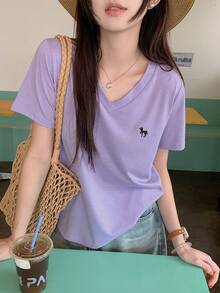 DAZY 女士V领刺绣短袖休闲T恤 - 紫丁香色 - 查看 7