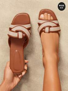 SHUZIA 女士宽楦简约休闲舒适交叉平底凉鞋 - 棕色 - 查看 2