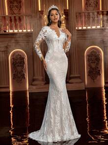 Glamrae Elegant Retro Mermaid Style Lace Short Sleeve Fitted Dress, Pearl Chain Backless Decoration, Embroidered Flared Hem Design, Women's Wedding Gown, Formal Dress - White - View 6