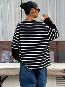 Muchica 女士新款二合一黑色条纹拼接圆领宽松长袖T恤，适合返校和日常休闲穿着 - 黑色 - 查看 2