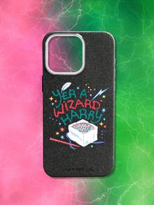 HARRY POTTER X SHEIN 1 pezzo Custodia morbida e protettiva a copertura totale, stile carino e giocoso, con grandi aperture, anti-polvere e resistente all'acqua, compatibile con iPhone 16/15/14/13/12/11/Pro/Pro Max/X/XR/XS/XS Max/7/8/Plus, motivo torta di compleanno di Harry Potter e la Pietra Filosofale, regalo perfetto per fidanzato, amici, familiari, fratelli, colleghi, fratello minore, coppie, compagni di classe, insegnanti e te stesso (regali di compleanno/vacanza) - nero - Visualizzare 5