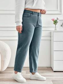 RueChic 大码女式高腰口袋锥形休闲百搭牛仔裤 - 淺色水洗藍 - 查看 5