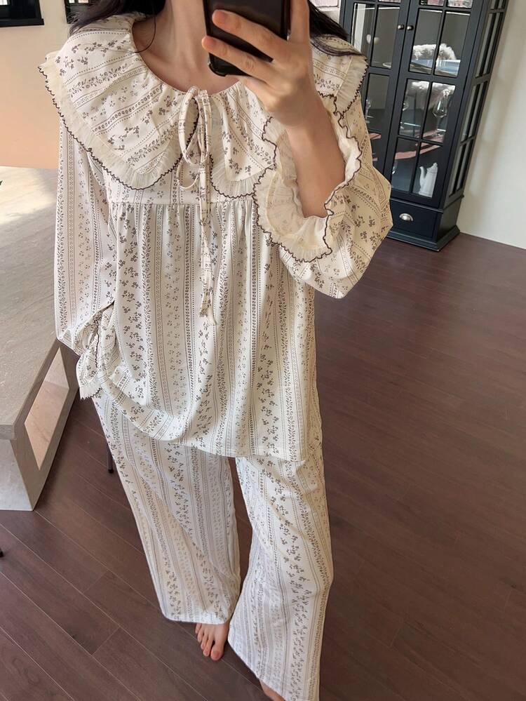 Ditsy Floral Ruffle Collar Loose Women Pajama Set