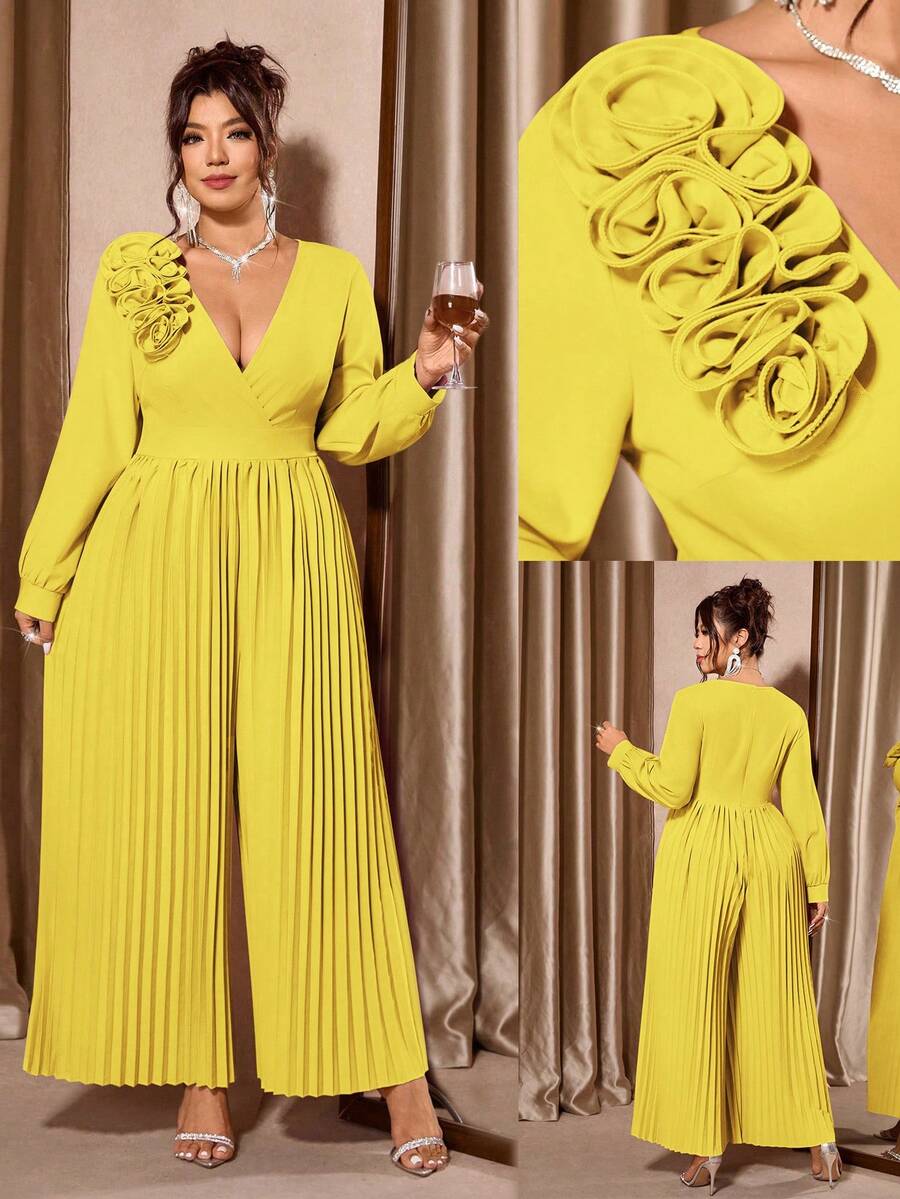 Mono holgado elegante de talla grande para mujer con cuello en V cruzado, cintura estilizada, bordado floral tridimensional y pliegues - Amarillo - Ver 1