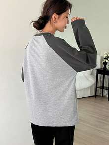 DAZY Letter Patched Colourblock Raglan Sleeve Tee - Grey - View 4