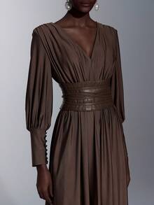 Elitara Elegant, Romantic, Fashionable Coffee Brown Pleated Decor Elastic Waist A-Line Mini Train Dress, Suitable For Wedding Guest, Holiday, Birthday Party, Wedding Ceremony, Bridesmaid - Coffee Brown - View 2