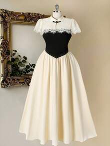 Rometta 大码女装夏季新款立领纽扣撞色复古优雅修身蕾丝边连衣裙，适合宴会、晚会、艺术表演、中国主题派对、摄影等场合。 - 彩色 - 查看 1