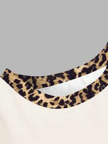 一套女童豹纹百合印花套装，包括豹纹滚边T恤+蝴蝶结装饰和配套豹纹花卉印花长裤，甜美又时尚的混搭风格，适合日常穿着。 - 彩色 - 查看 5