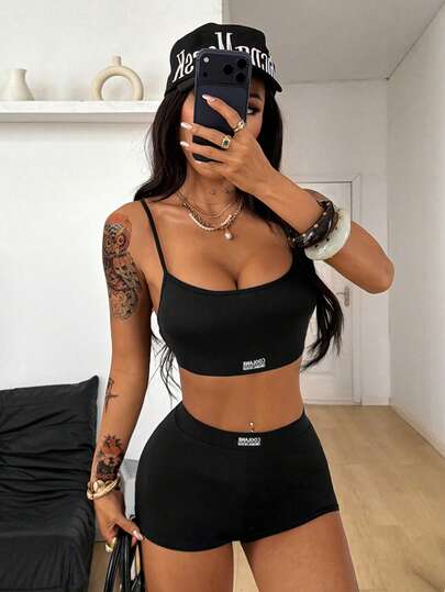 Coolane Conjunto de dos piezas de ropa de verano para mujer, estilo callejero vintage Y2K, para playa, conciertos y uso casual, con top de tirantes a rayas elástico y cómodo, y shorts tipo sudadera.