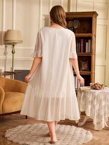 Plus Size Loose Fit Long Lace Patchwork Short Sleeve Palace Style Nightgown, Summer - White - View 3