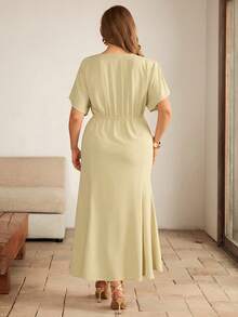 Roveilla 大码女式纯色V领收腰鱼尾下摆短袖中长连衣裙，优雅法式复古风，适合办公室、休闲、度假、下午茶、街头风等多种场合，百搭实用，春夏新品上市 - 黃色 - 查看 2