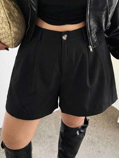 Dazy Plus 大码女式休闲纯色直筒PU皮短裤，秋冬款