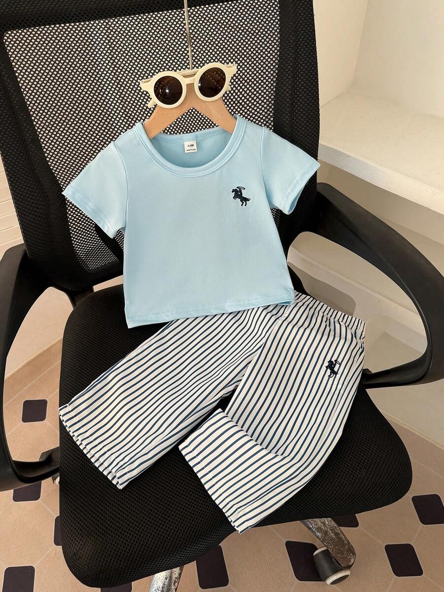 SHEIN 两件套女童夏季时尚简约街头风白色短袖T恤(胸前黑色刺绣装饰)和杏色条纹裤套装,适合日常上学穿着。 - 淺藍色 - 查看 1