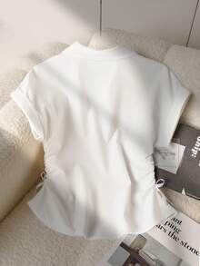 SHEIN Áo sơ mi ngắn tay cổ bẻ dành cho nữ tuổi teen, dáng ôm, kiểu dáng thường ngày, thêu họa tiết hiệp sĩ, nơ bên hông và xếp ly. Thoải mái và hoàn hảo cho mùa xuân và mùa hè, thích hợp cho các buổi đi chơi, mua sắm và dự tiệc. - trắng - Xem 2