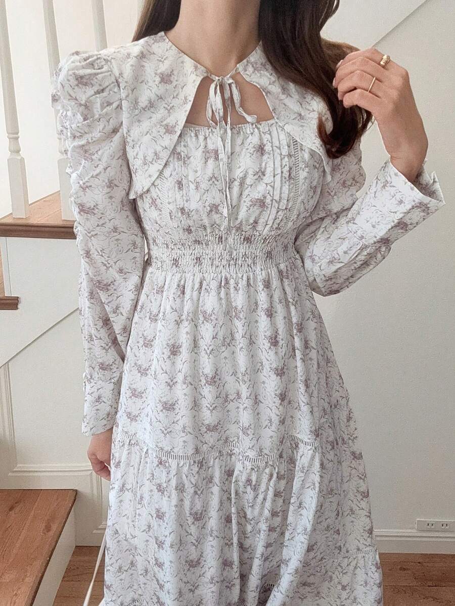 FRIFUL 女士优雅度假风全印花扭领羊腿袖收腰连衣裙 - 白色 - 查看 1