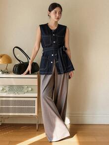 Dazy-Less 女士秋冬圆领单排扣多口袋休闲无袖牛仔外套 - 藍色 - 查看 5