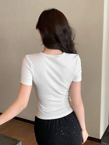 DAZY 女士圆领系带镂空修身休闲短袖T恤 - 白色 - 查看 5