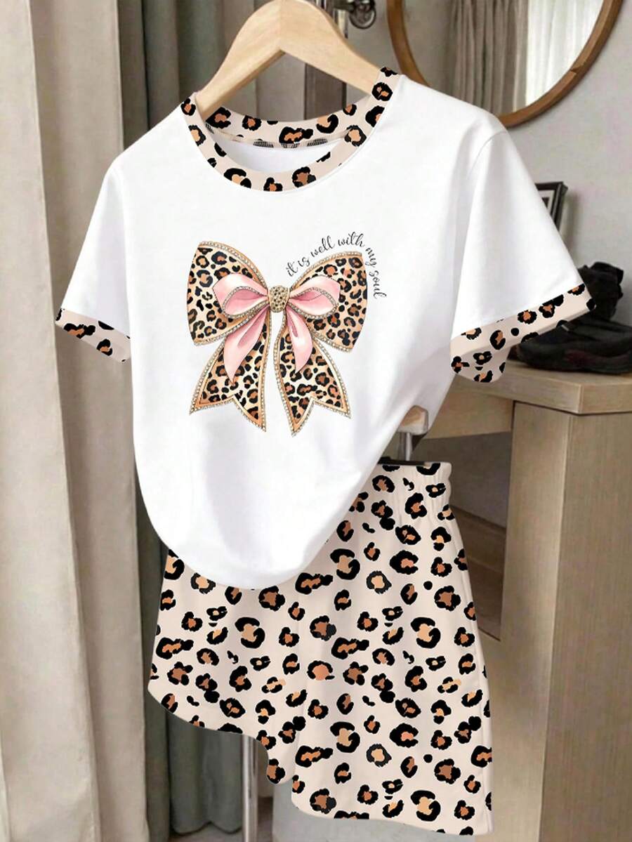 Bộ 2 món dành cho nữ tuổi teen, gồm áo thun ngắn tay và quần short in họa tiết da báo, trang trí nơ, viền tương phản, thích hợp mặc hàng ngày. - Nhiều màu - Xem 1