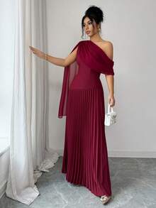 Rafferiza Women's Elegant Oblique Shoulder Ruffle Pleated Dress - Burgundy - View 5
