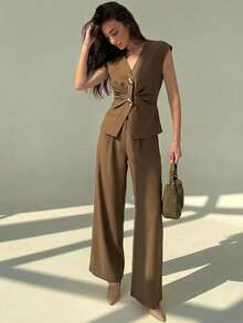 Aloruh Bộ đồ công sở/đi làm thanh lịch tối giản dành cho nữ, chất liệu giả lanh thoải mái, gồm 2 món: áo blazer tay ngắn cổ chữ V hai hàng cúc và quần ống rộng. - màu nâu - Xem 4