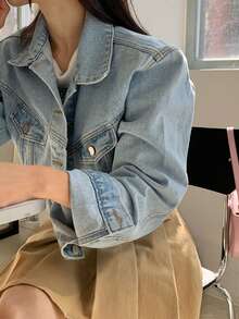 DAZY 翻领双口袋金属单排扣宽松长袖短款女士牛仔夹克外套 - 淺色水洗藍 - 查看 10