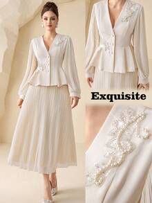 Modelyn Bộ áo blazer nữ màu mơ đính ngọc trai và chân váy xếp ly cạp chun, thiết kế thanh lịch cho các buổi hẹn hò và tiệc tùng. - Màu be - Xem 2